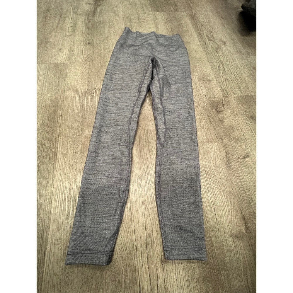 Lululemon - Picture 2 of 6